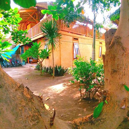 Lima Bintang Hotel Gili Trawangan Bagian luar foto